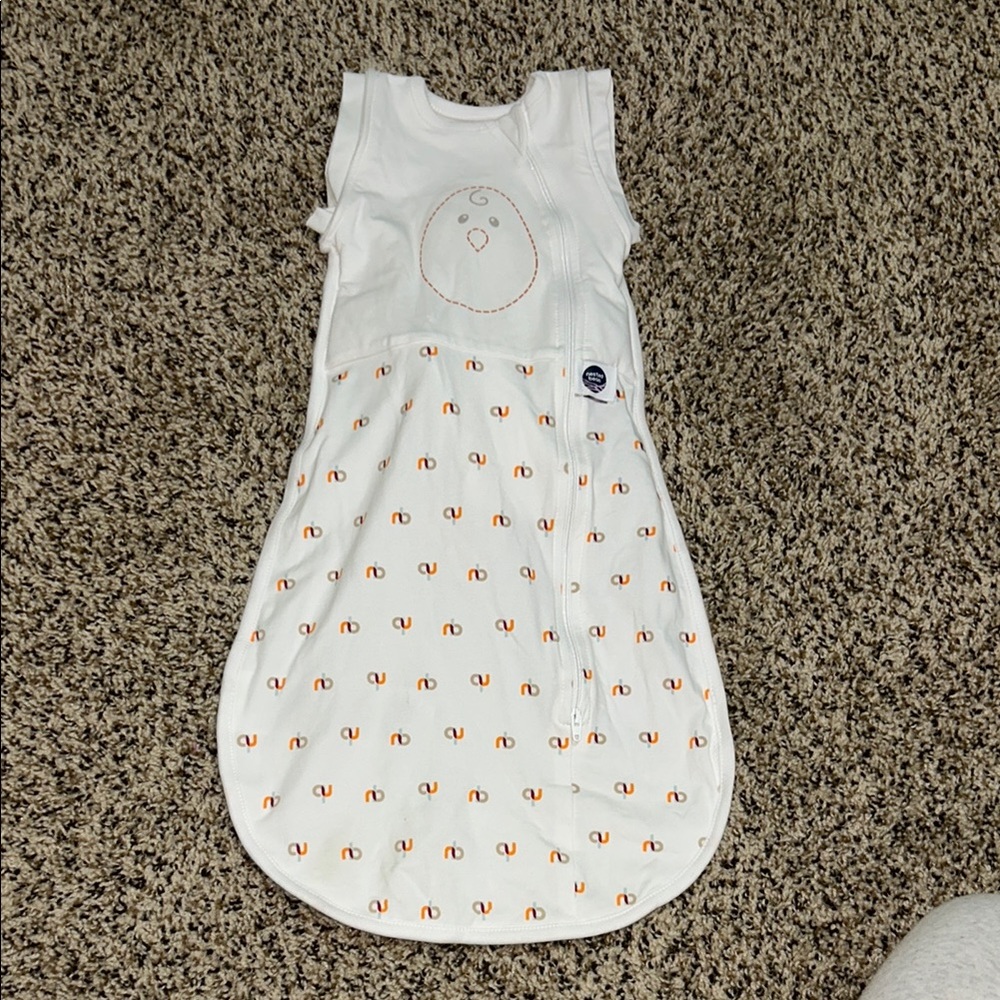 Nested Bean sleep sac